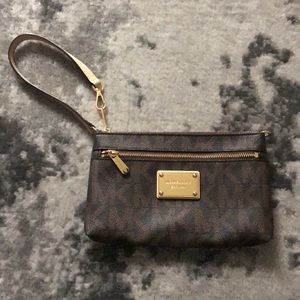 Michael Kors wristlet